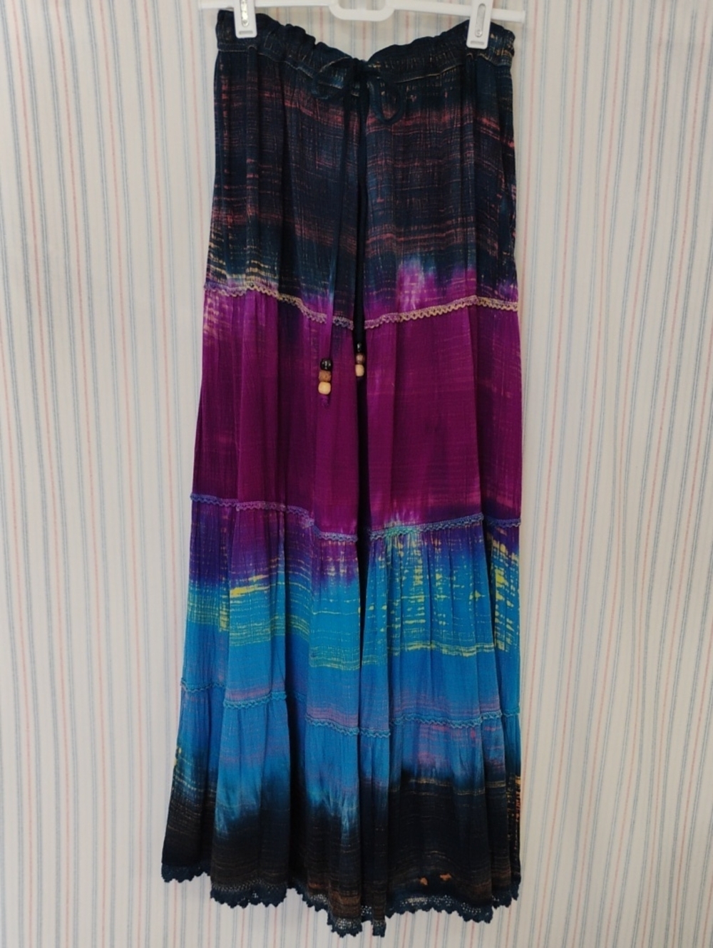 Greater Good Beautiful Multi Color Ombre/Tie Dye Skirt Free Size/Plus